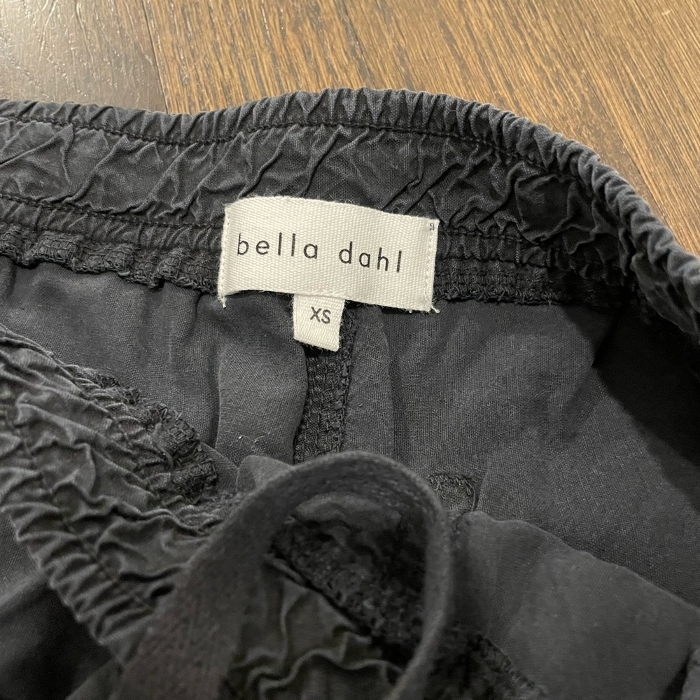 Bella Dahl black linen cropped cargo capris
